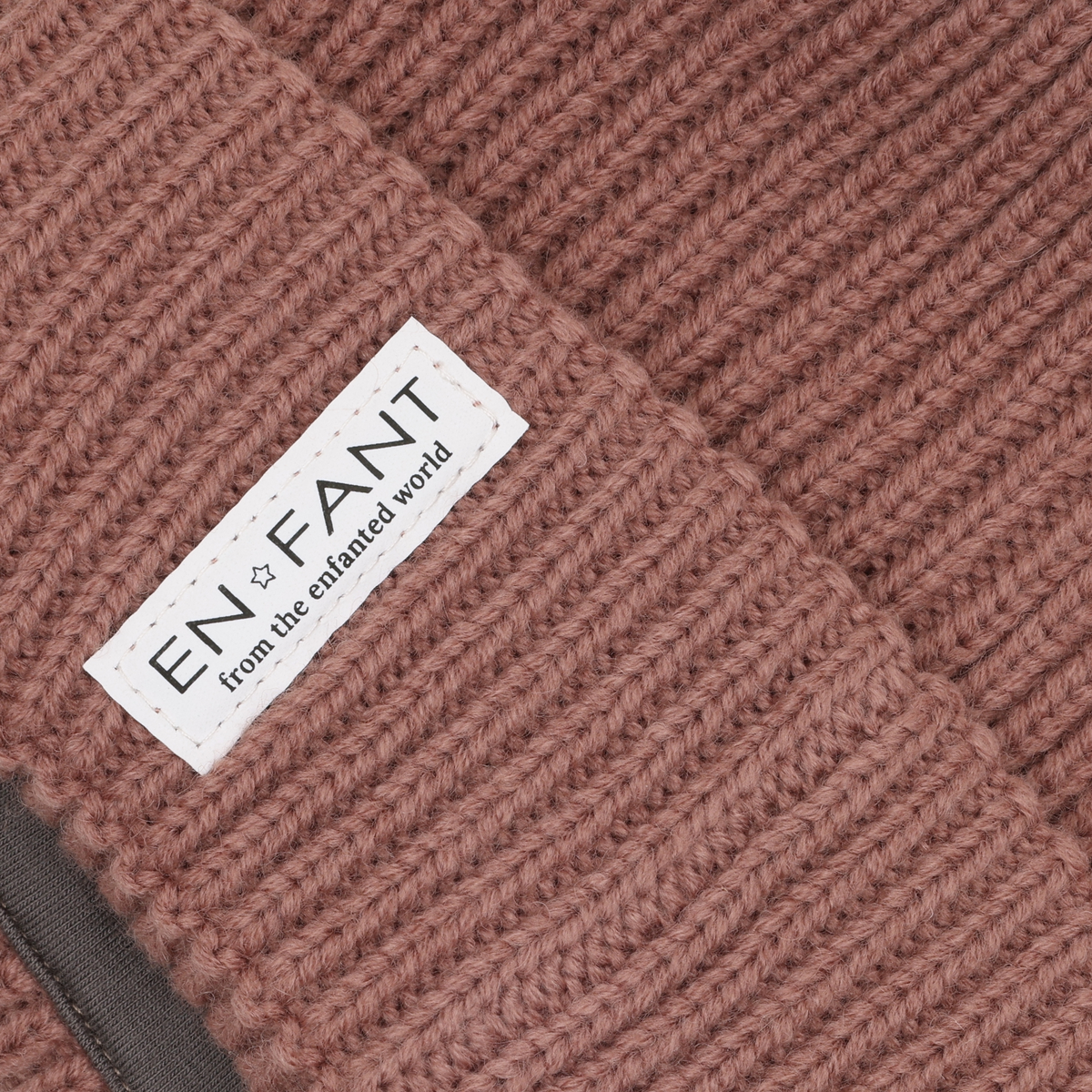Beanie Burlwood, Enfant
