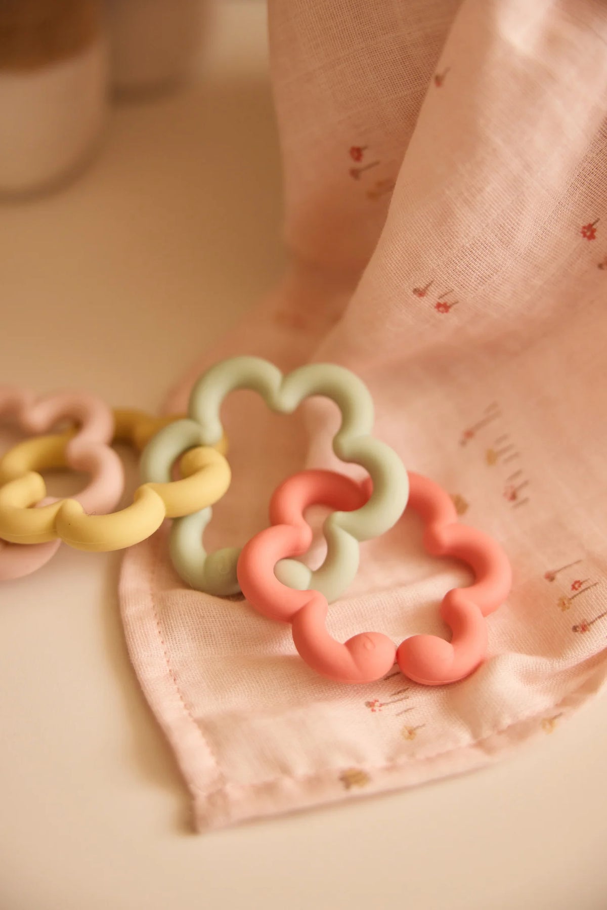 Speelgoed ringen siliconen flowers, Jollein
