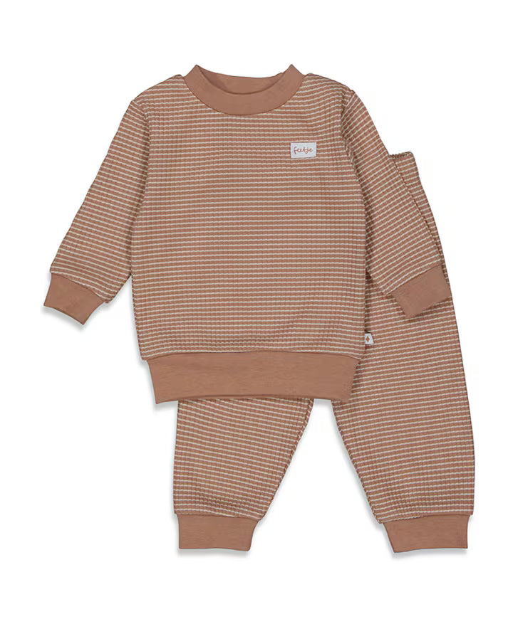 Wafel Pyjama Bruin, Feetje