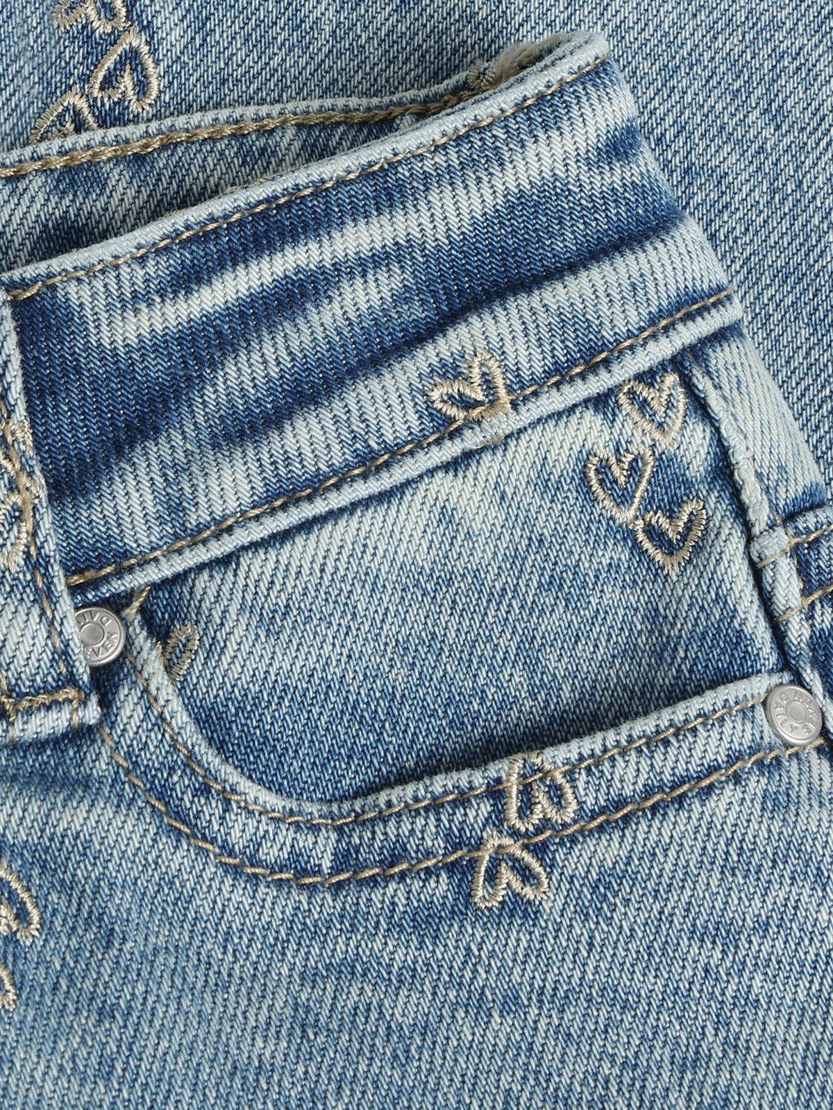 Denim Mom Fit emboidery hearts, Daily Seven