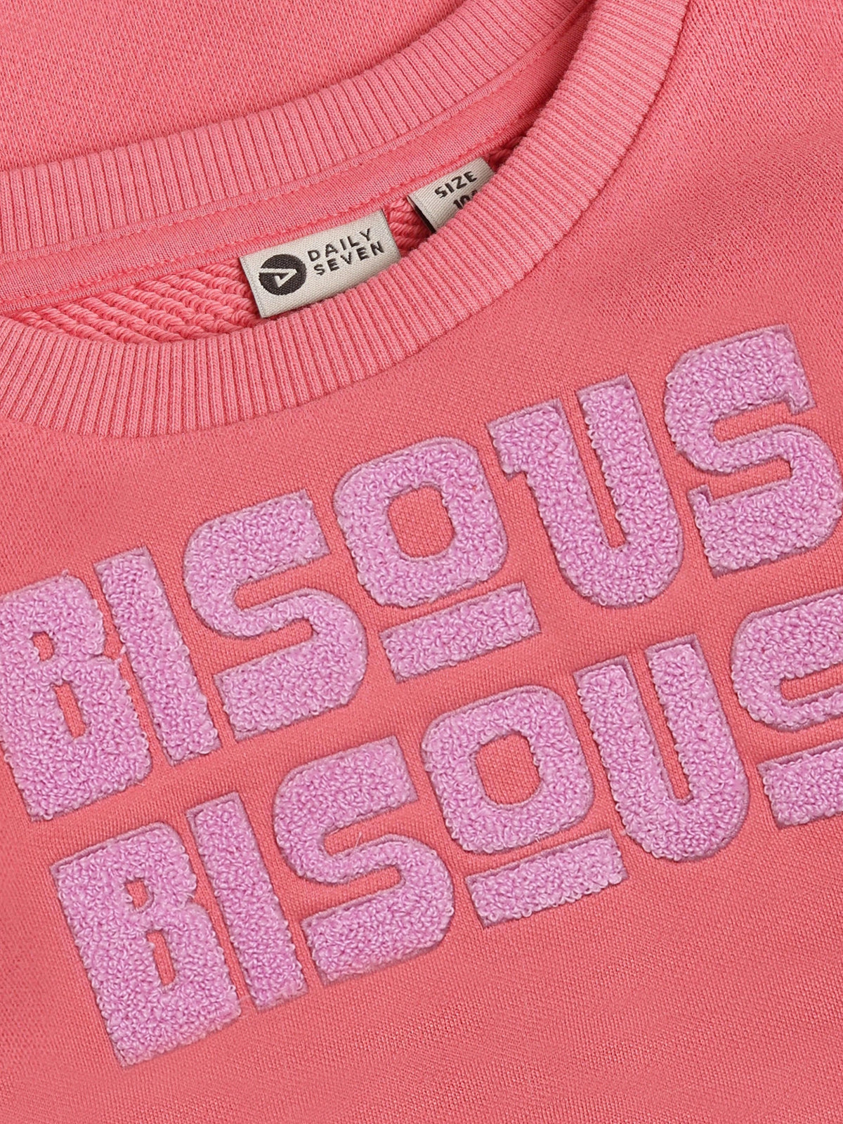 Sweater Bisous, Daily Seven