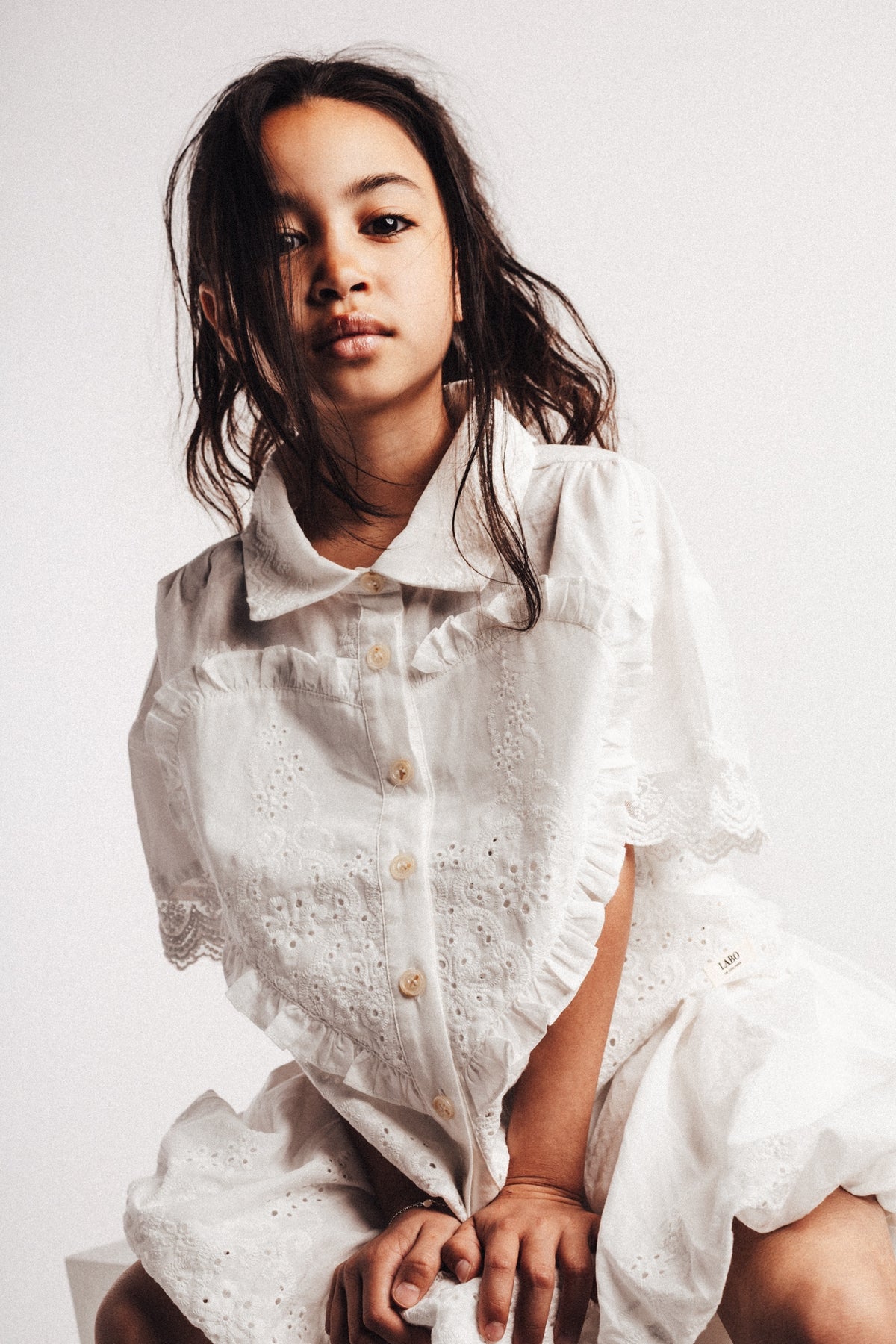 Top Louni Off-white, Baje Studio