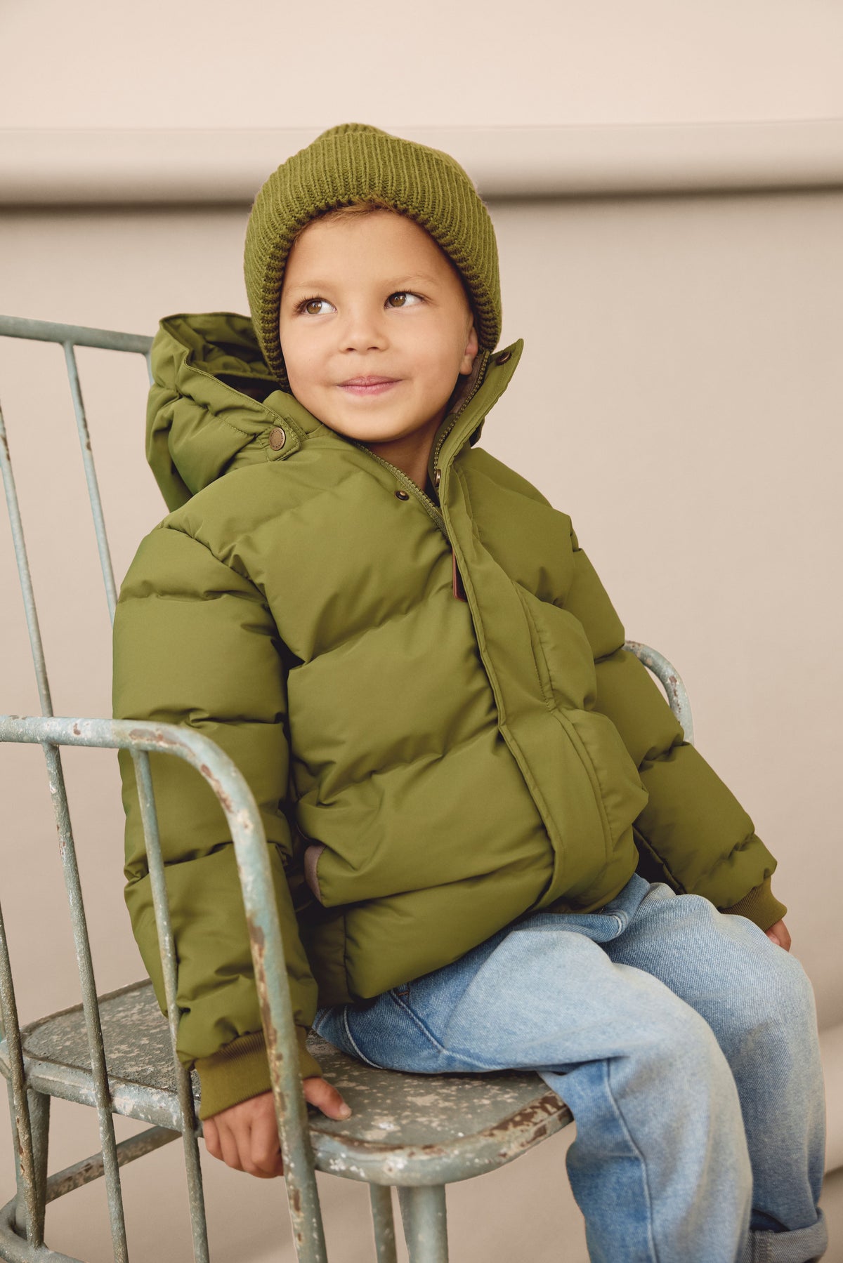 Beanie Mayflower, Enfant