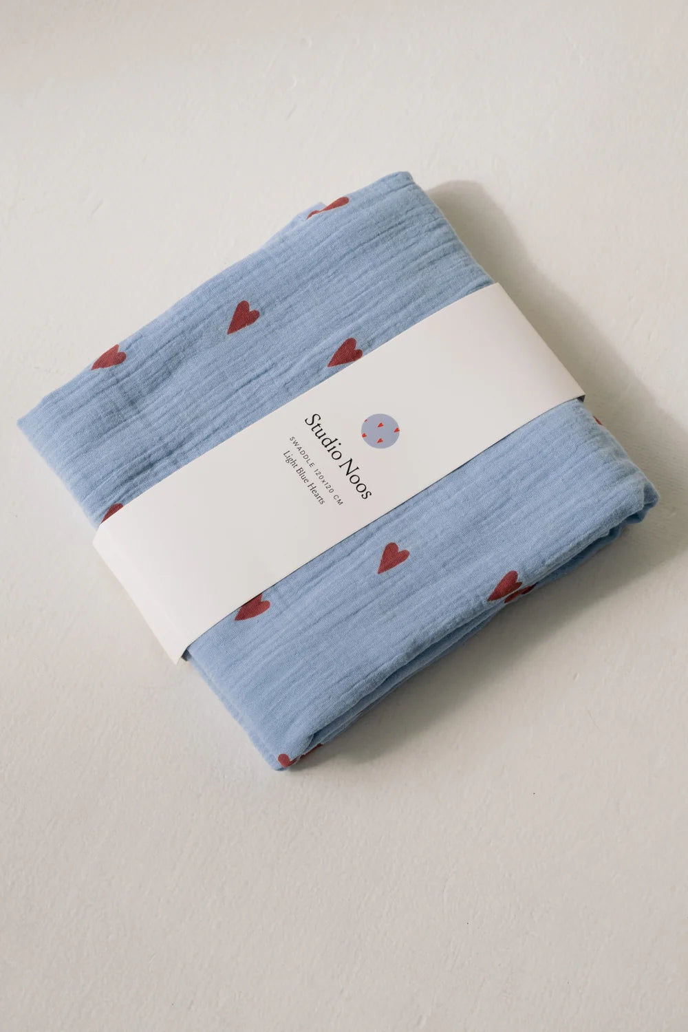 Swaddle Print Medium Blue Hearts, Studio Noos