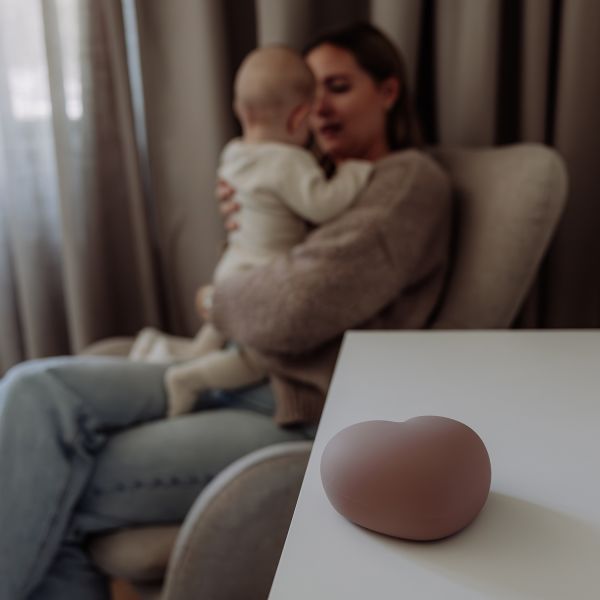 Ruby – Nursing light Dusty Pink, Flow Amsterdam