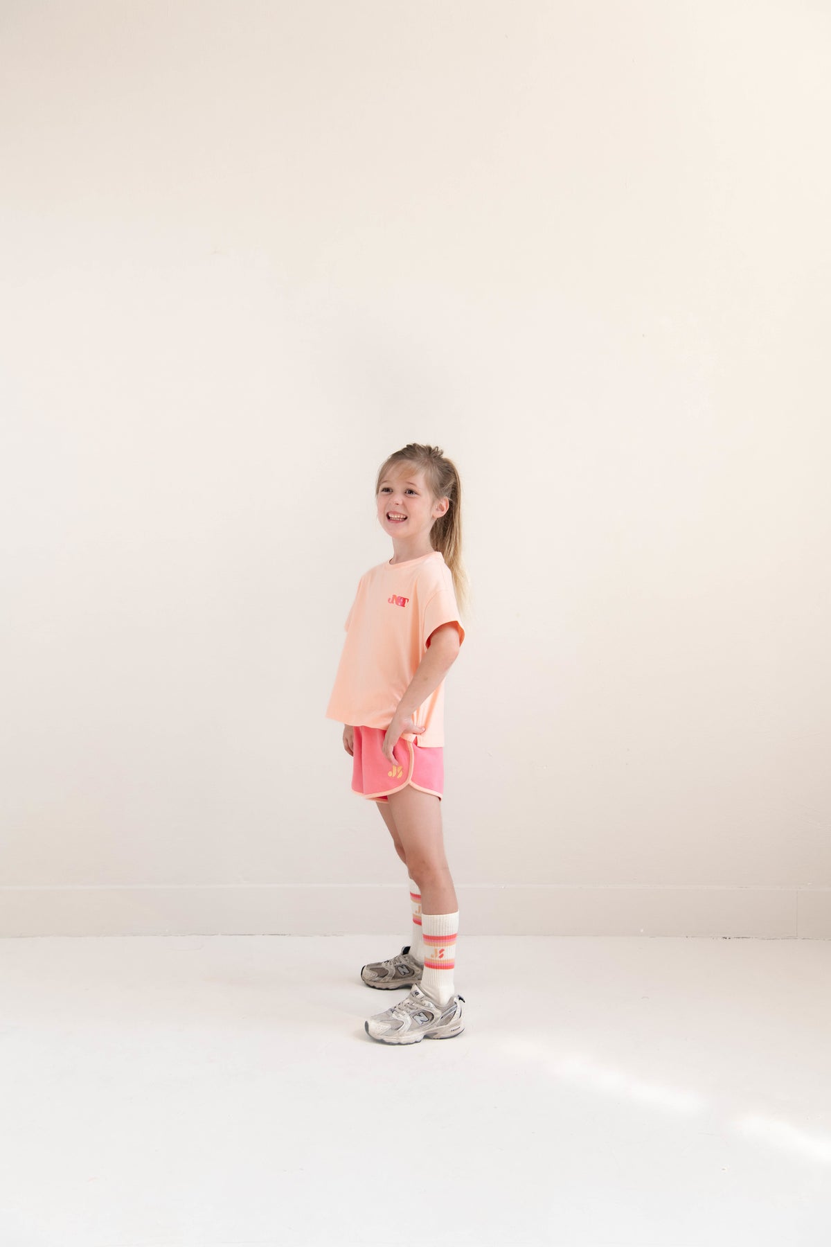 Livia T-shirt Peach Orange, Jenest