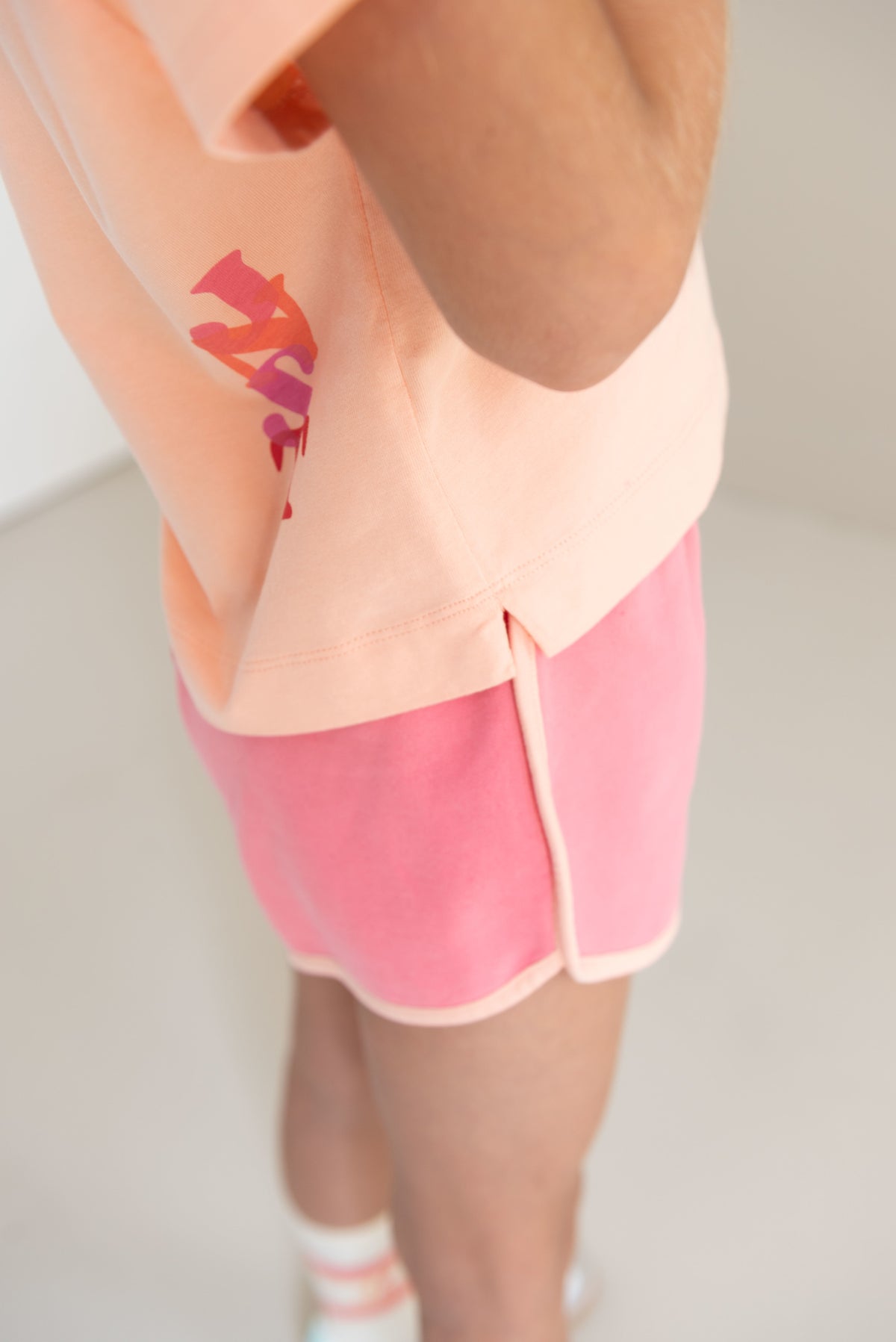 Livia T-shirt Peach Orange, Jenest