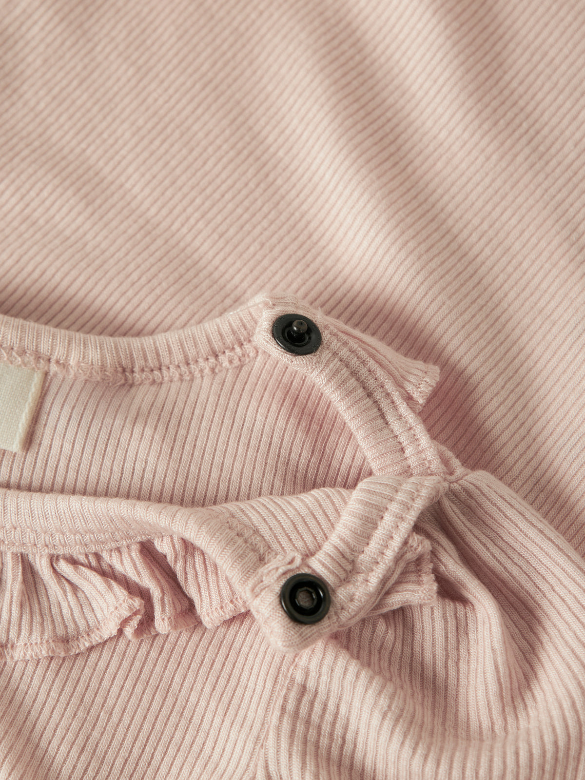 Frijo Romper peach whip, Lil Atelier