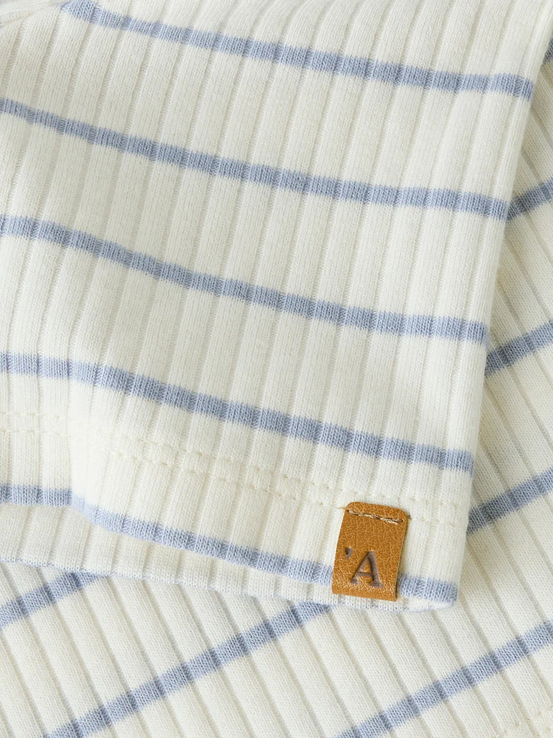 Kail T-shirt Coconut milk/ zen blue, Lil Atelier