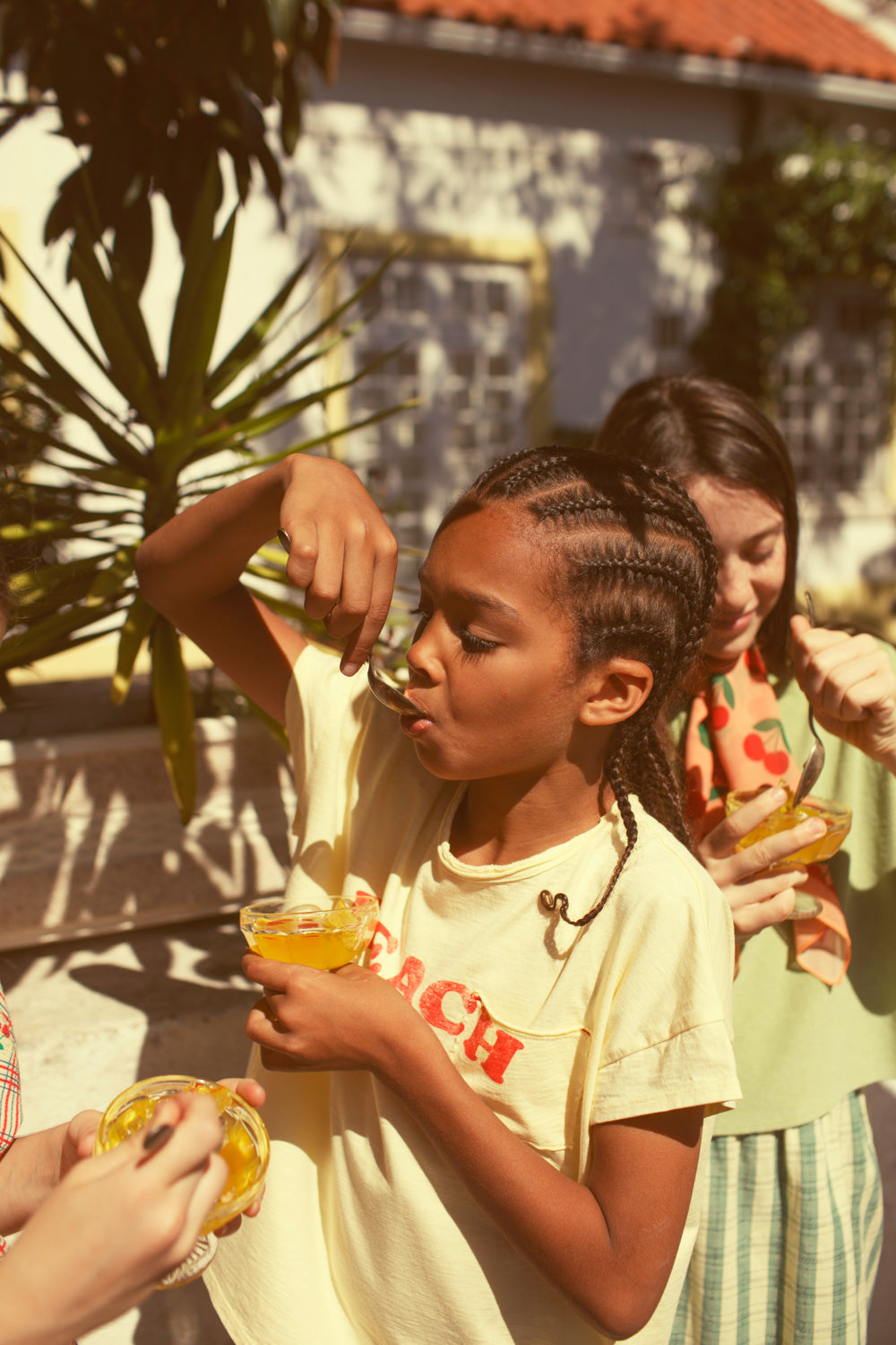 T-shirt Yellow beachbar print, Piupiuchick