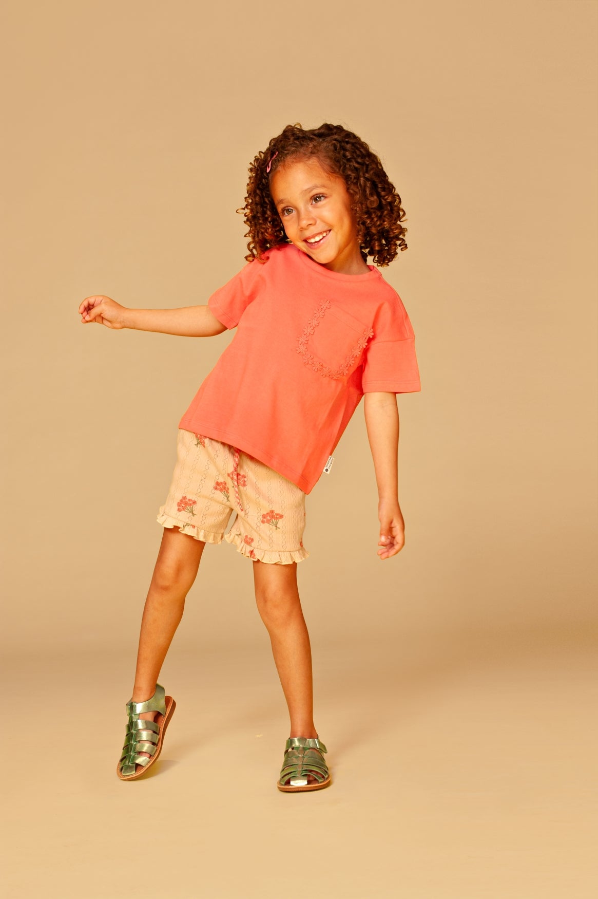 girls short Beige, Stains & Stories