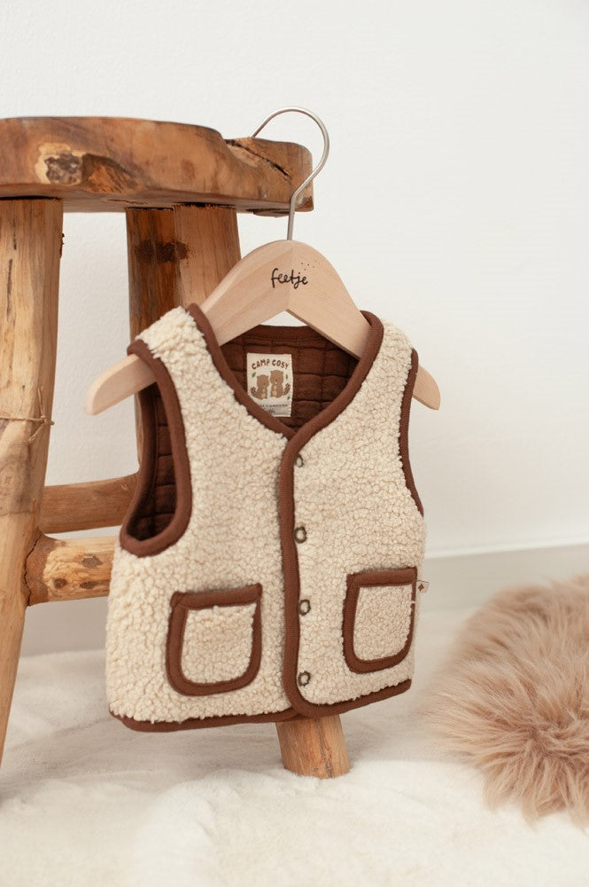 Omkeerbaar teddy gilet - Tiny Timber Tales, Feetje