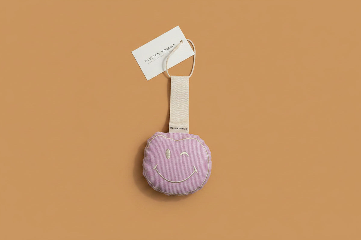 Speendoekje smiley – Lovely linnen pinky promise, Atelier Pomme