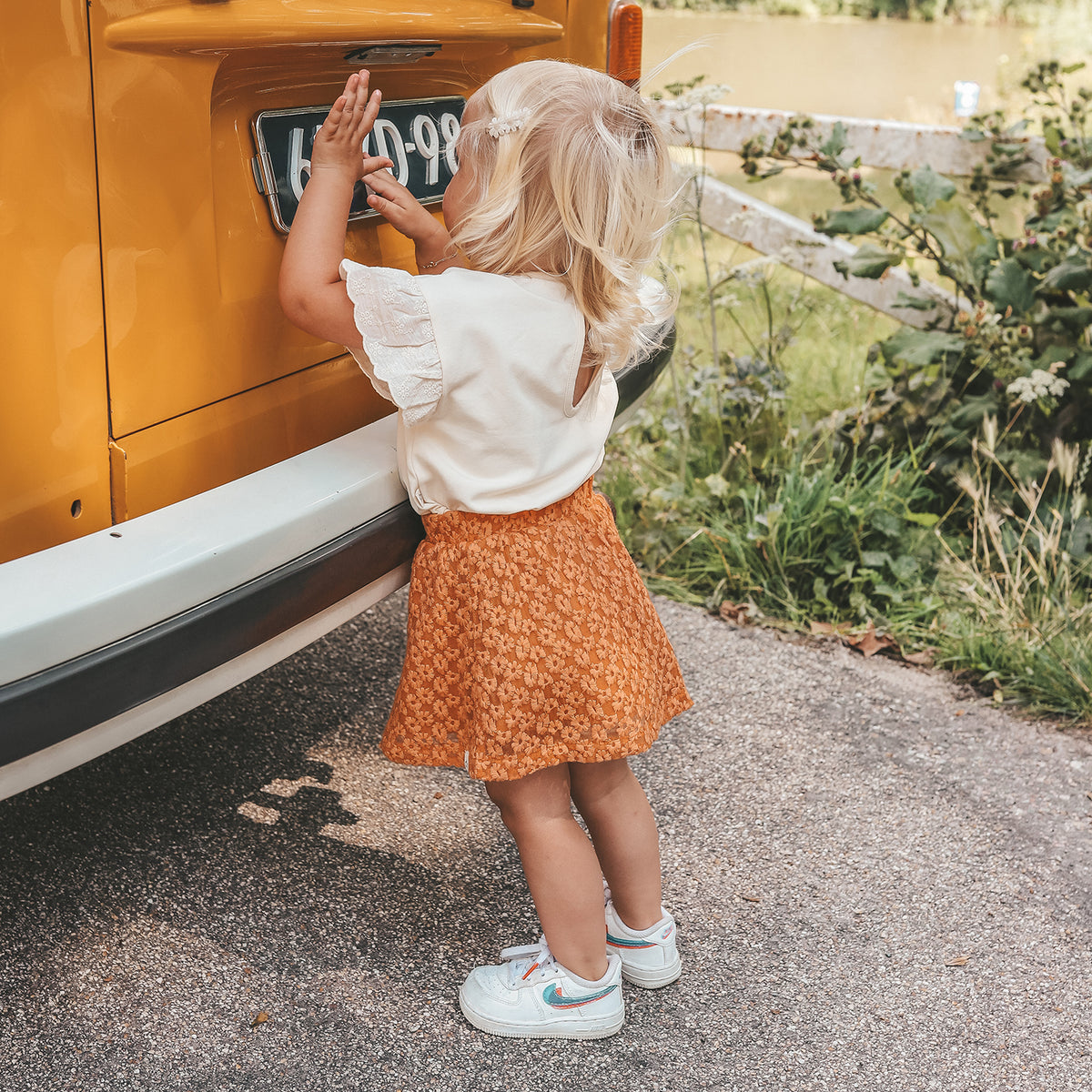 Broderie | Wide shirt, Your Wishes