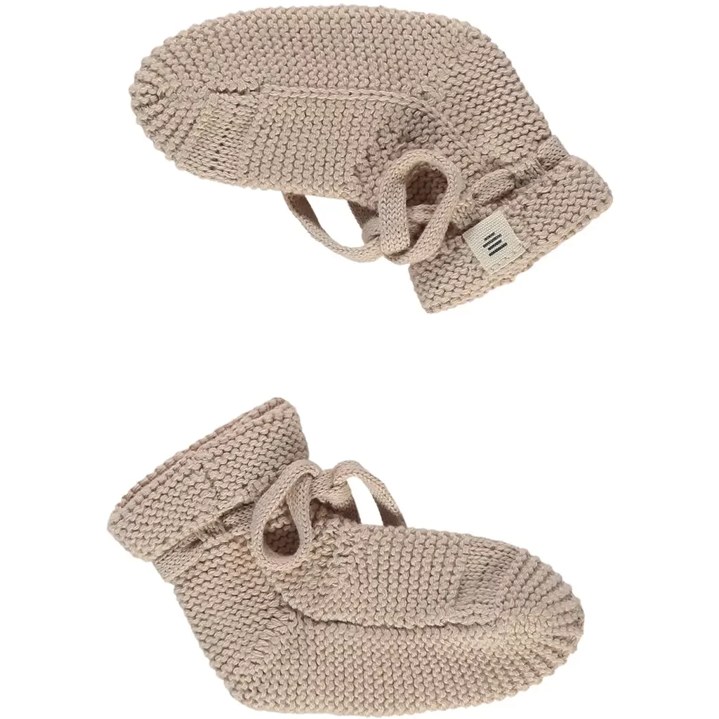 baby Slippers Nougat, A Tiny Story