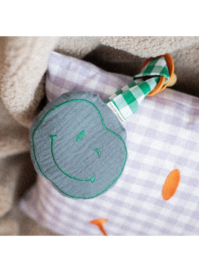Speendoekje smiley – Misty Blue, Atelier Pomme