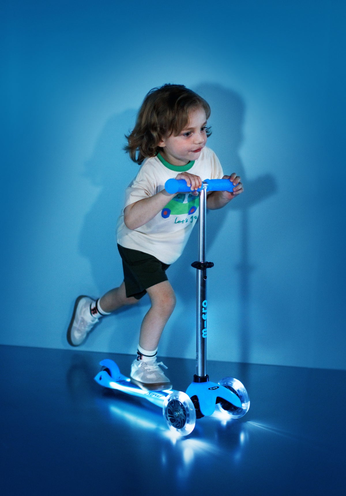 Mini Micro step Deluxe Glow Plus LED Artic Blauw MMD211, Microstep