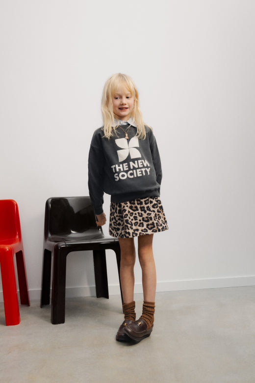 Moosie Skirt, The New Society