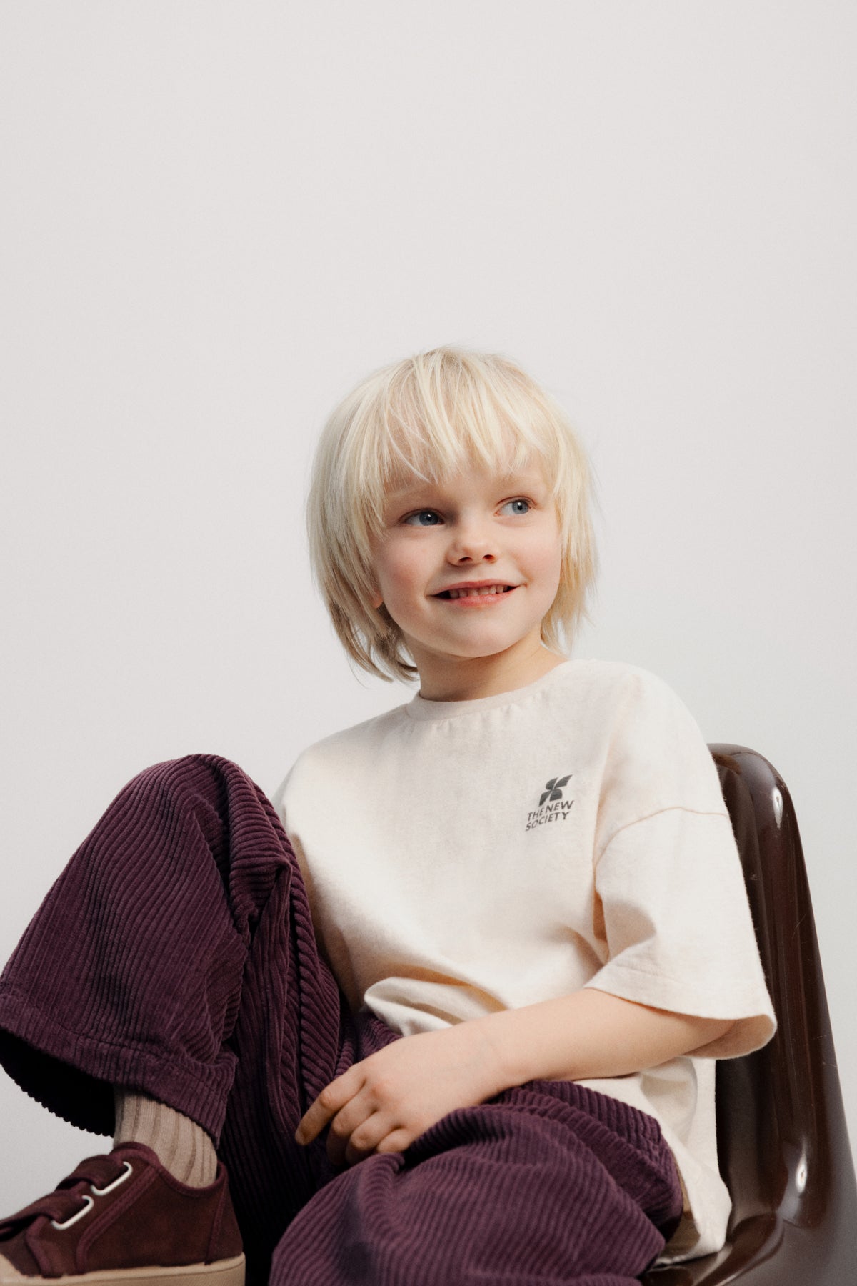 TNS Logo T-Shirt Whisper White Melange, The New Society